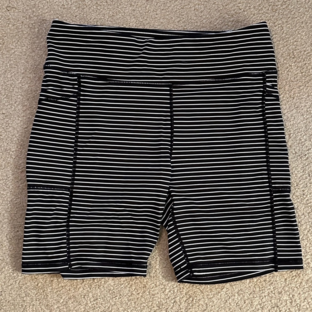 Senita 5 inch Rios - Black and white stripes - L